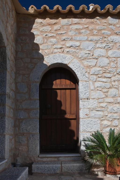 Mavromichalai Hotel Liménion Exterior foto