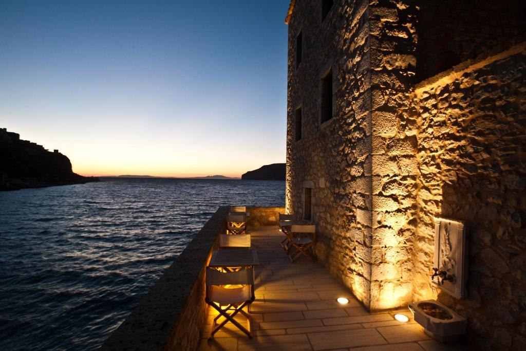 Mavromichalai Hotel Liménion Exterior foto