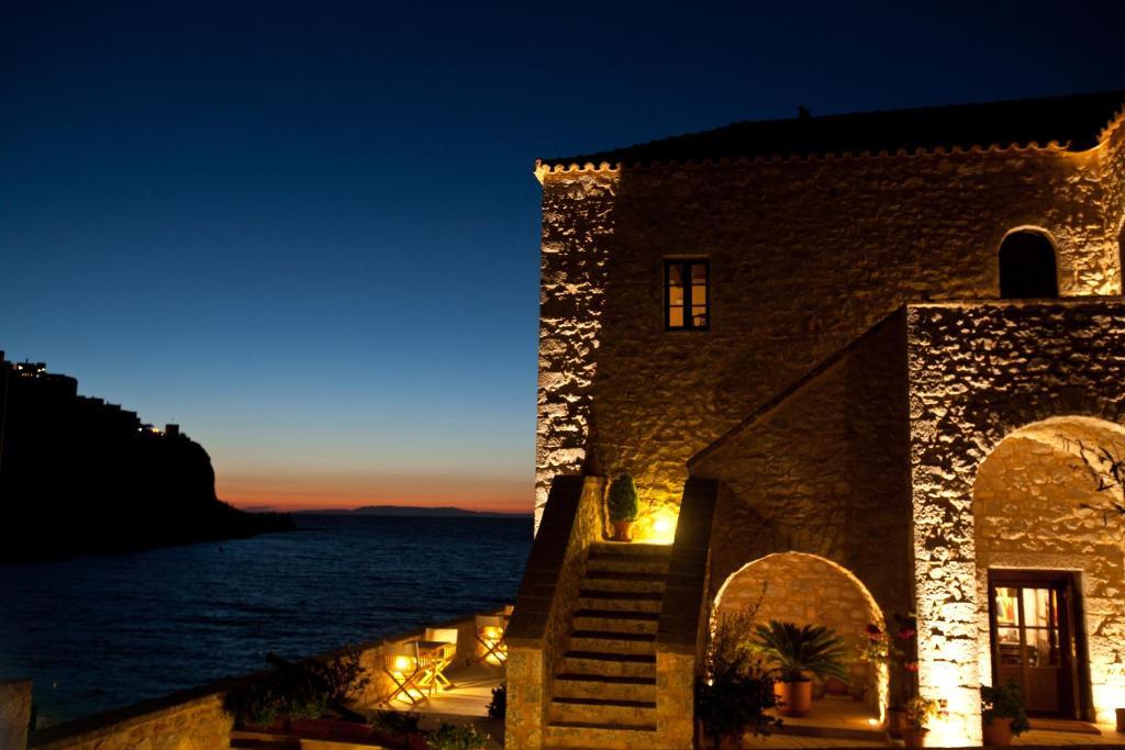 Mavromichalai Hotel Liménion Exterior foto