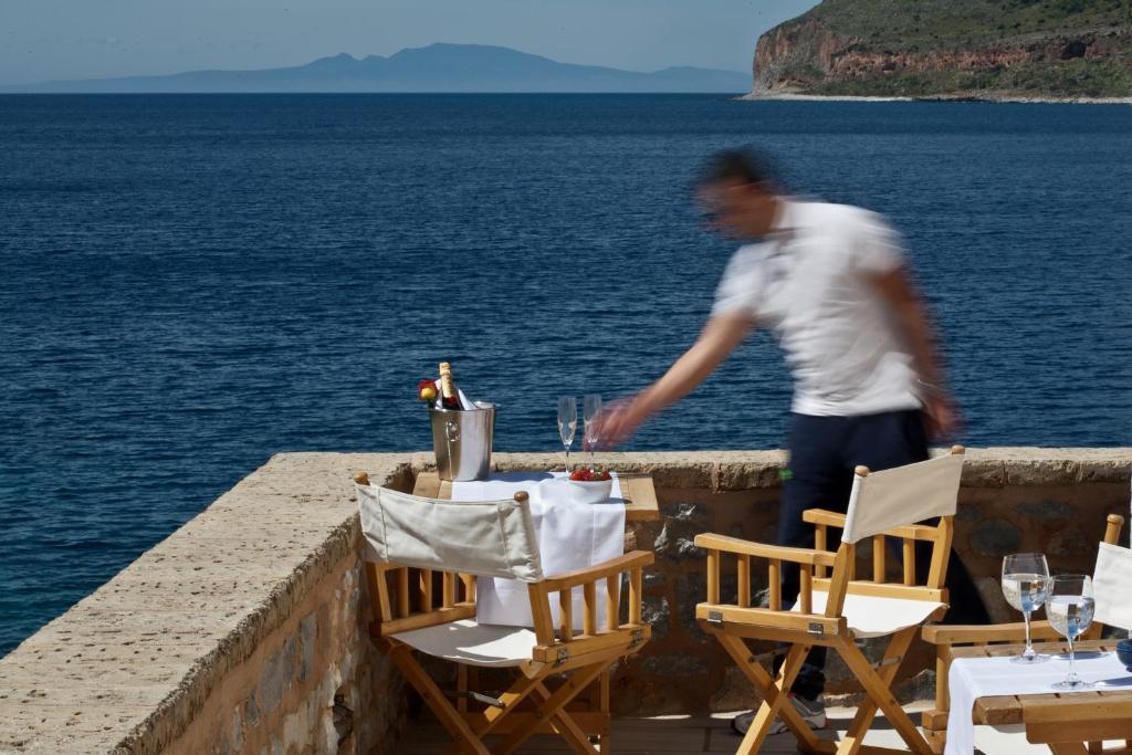 Mavromichalai Hotel Liménion Exterior foto